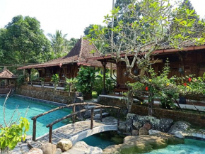 Гостиница Jogloplawang Villa&Resort  Pakem